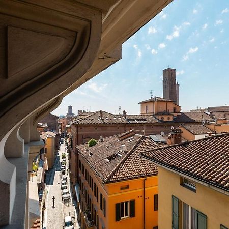 Monolocale Sui Tetti Di Bologna - Via Indipendenza Apartment Bagian luar foto