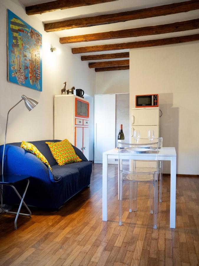 Monolocale Sui Tetti Di Bologna - Via Indipendenza Apartment Bagian luar foto