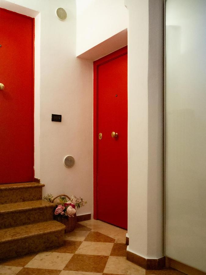 Monolocale Sui Tetti Di Bologna - Via Indipendenza Apartment Bagian luar foto
