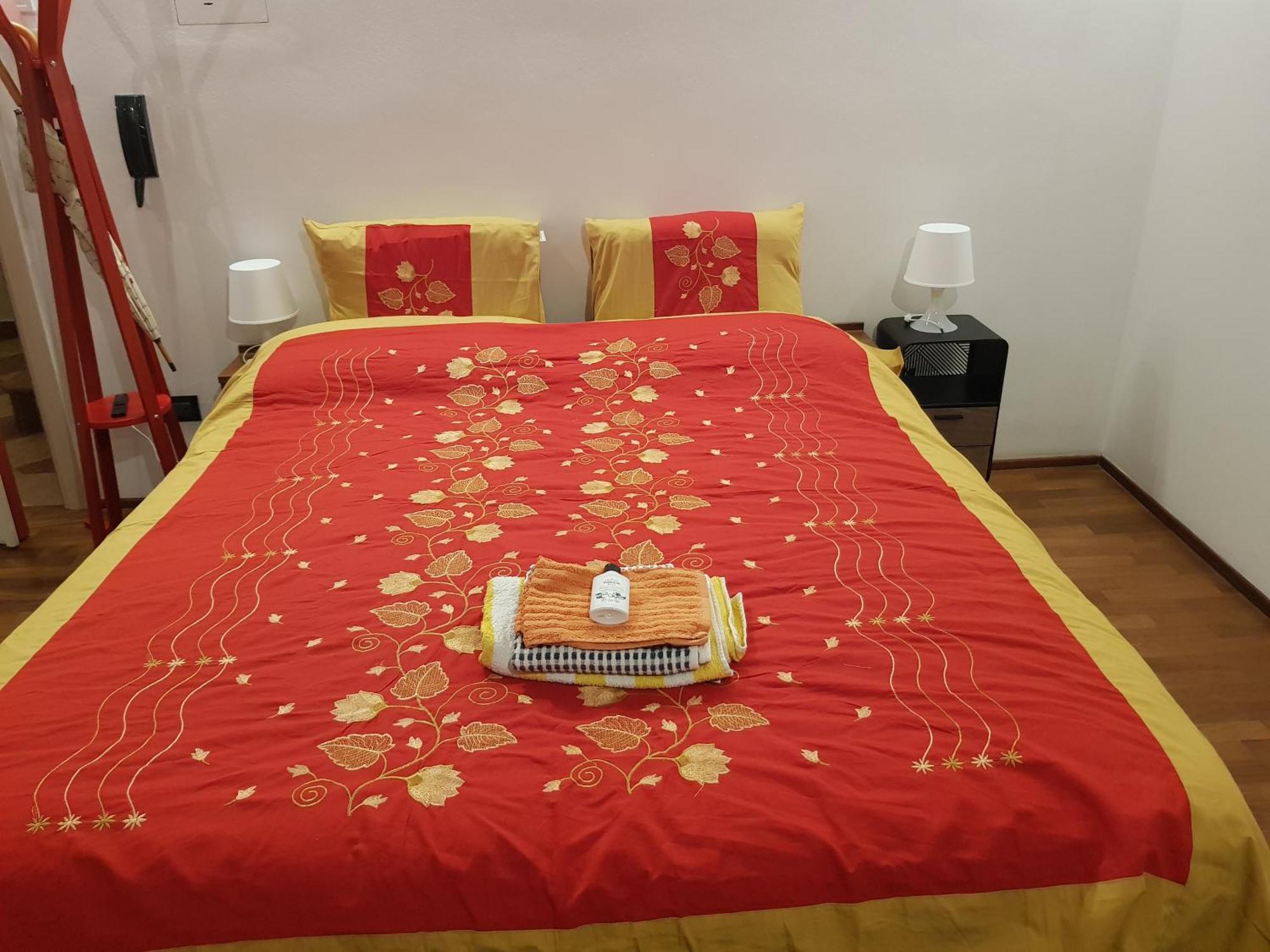 Monolocale Sui Tetti Di Bologna - Via Indipendenza Apartment Bagian luar foto