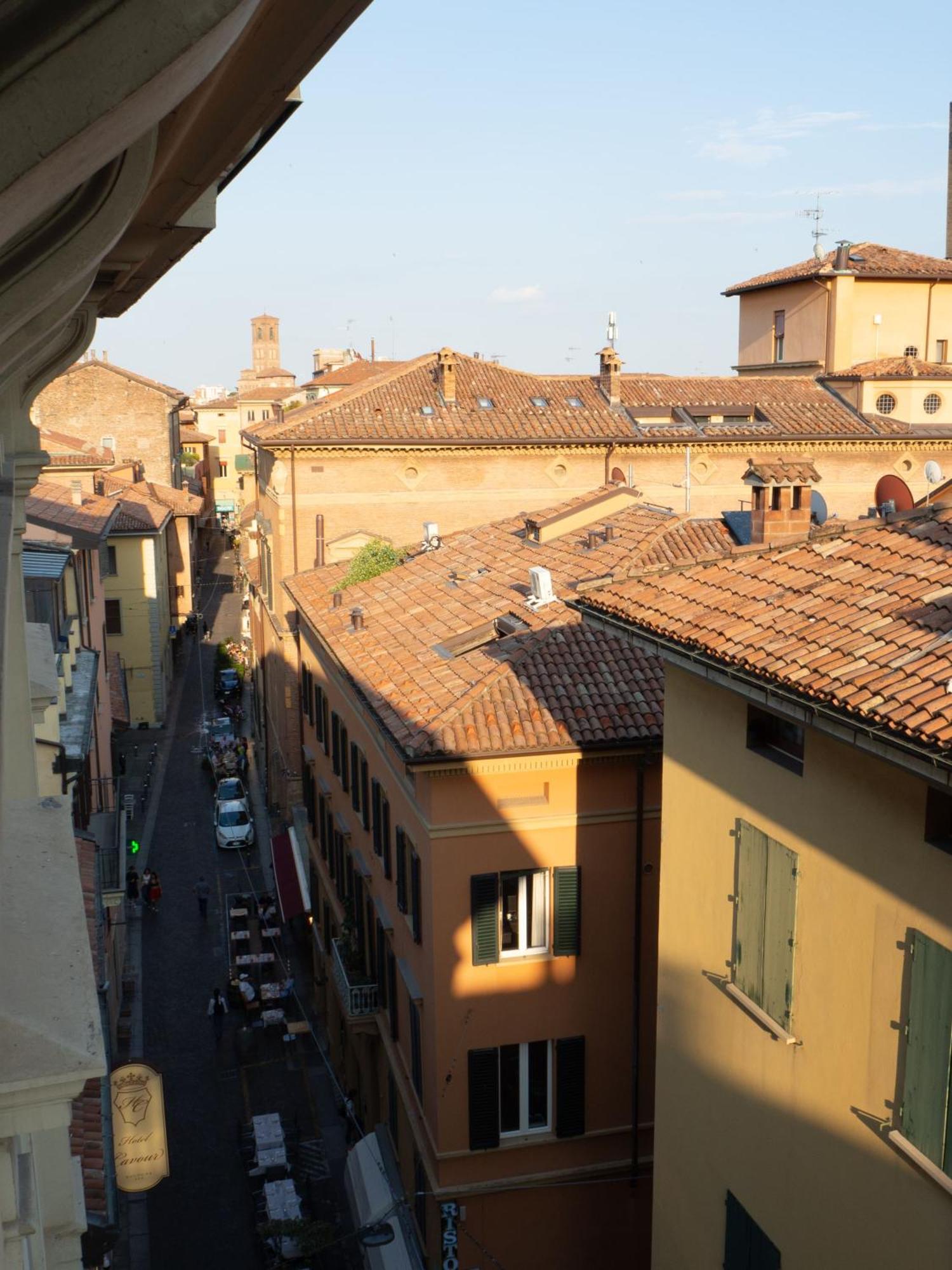 Monolocale Sui Tetti Di Bologna - Via Indipendenza Apartment Bagian luar foto
