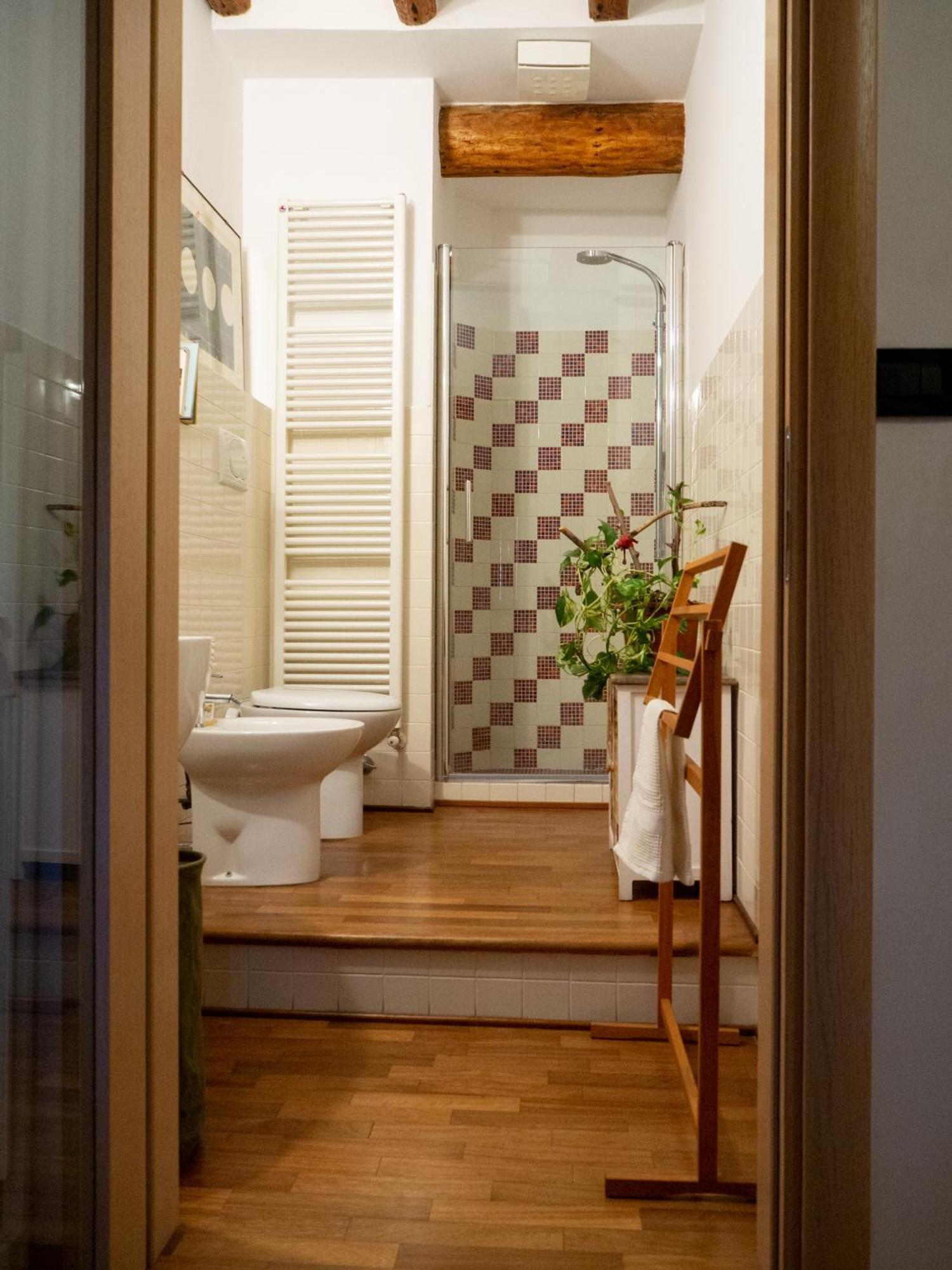 Monolocale Sui Tetti Di Bologna - Via Indipendenza Apartment Bagian luar foto
