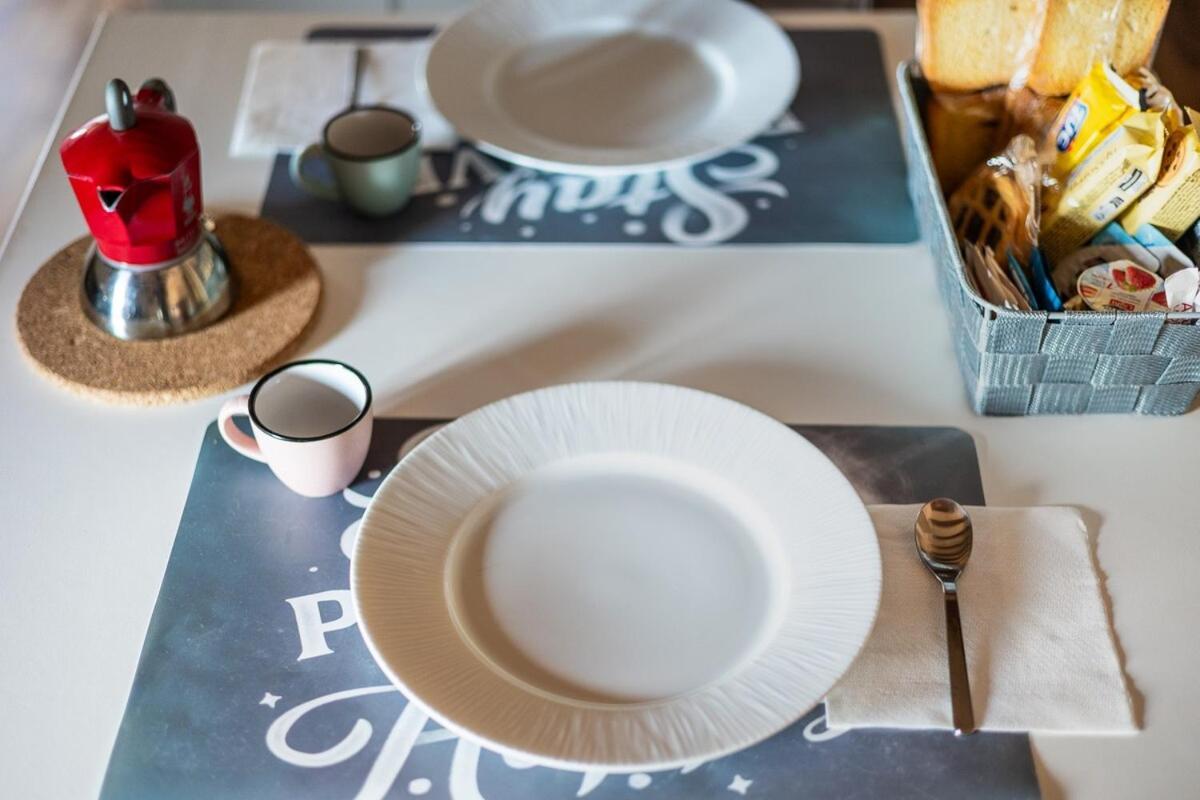Monolocale Sui Tetti Di Bologna - Via Indipendenza Apartment Bagian luar foto