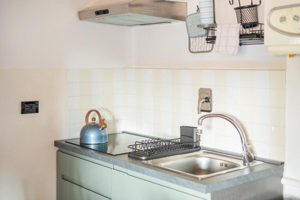 Monolocale Sui Tetti Di Bologna - Via Indipendenza Apartment Bagian luar foto