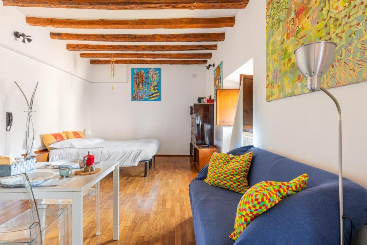 Monolocale Sui Tetti Di Bologna - Via Indipendenza Apartment Bagian luar foto